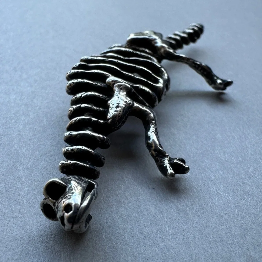Vintage 925 Sterling Silver Dinosaur Skeleton Brooch Pin‎ Lizard Fossil Bone